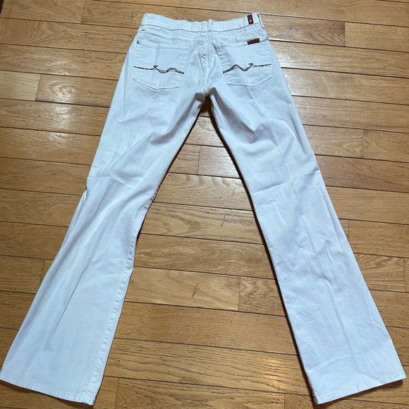 White Bootcut low rise jeans 7 For All Mankind with bejewelled back pockets! - Picture 3 of 3
